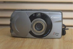Vintage Canon Sure Shot Z70w Compact Camera With Case. Perfect, Lightweight 35mm To Put In A Pocket, Bag Or Belt Loop.