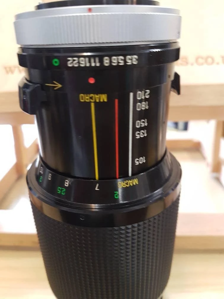 Vivitar Series 1 70-210 Canon FD Fit. Amazing Piece Of Glass! These Are Truly Beautiful Lenses, Fast Bright For Stunning Results. Excellent Condition 5 Vivitar Series 1 70-210 Canon FD Fit. Amazing Piece Of Glass! These Are Truly Beautiful Lenses, Fast Bright For Stunning Results. Excellent Condition - Image 3