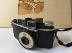 Rare Agilax Agiflash 35mm Film Camera. One Of The First Civilian Camera Manufacture By A Military Company. A Living History Piece Of Kit! -Cameras Sale Shop il fullxfull.2345421337 bdxz