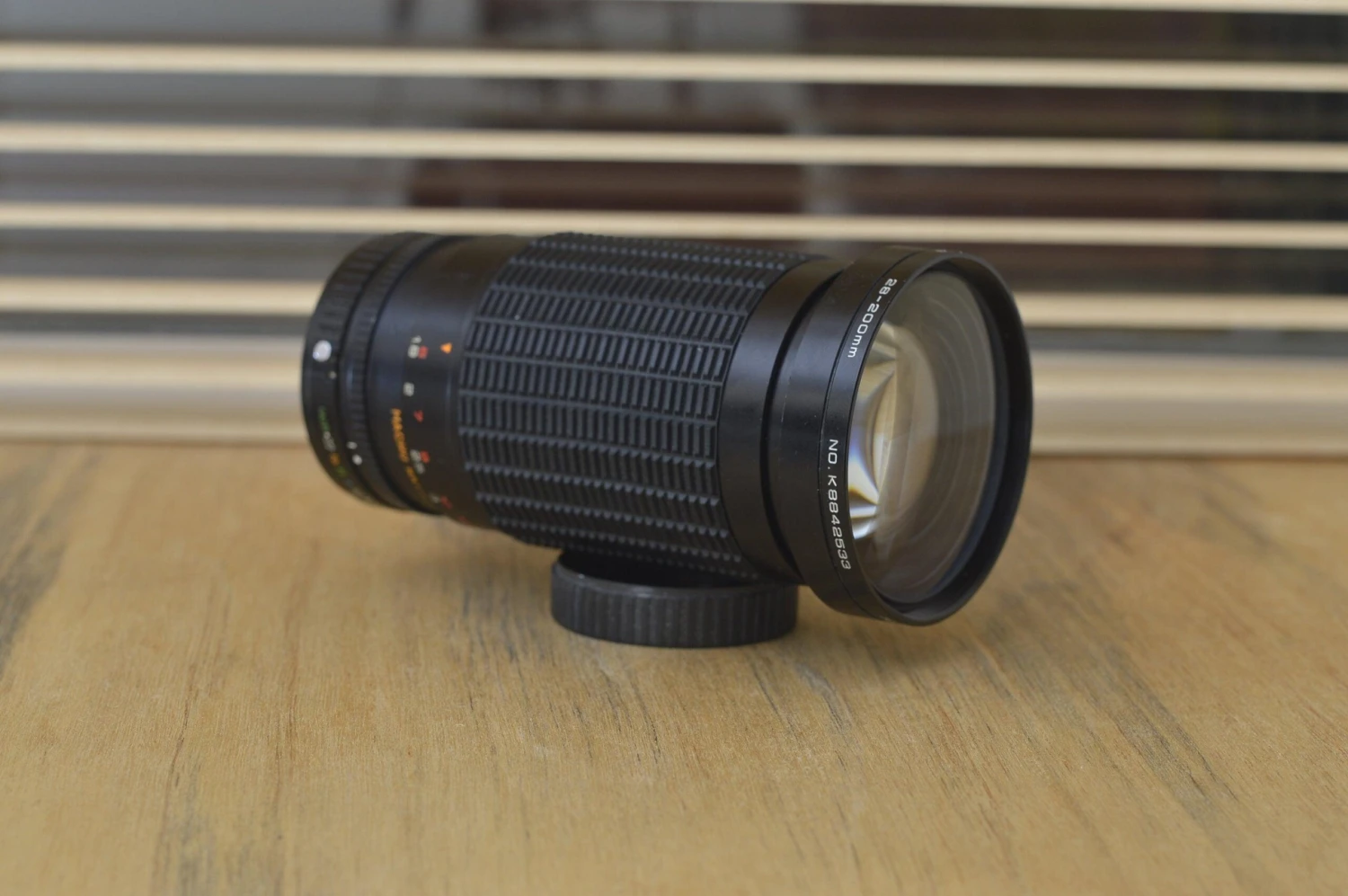Gorgeous Sirius MC Auto Zoom 28-200mm F4-5.6 FD Lens. Lovely Macro Setting, Perfect For Wildlife Photography. Cleaned And Fully Tested. 4 Gorgeous Sirius MC Auto Zoom 28-200mm F4-5.6 FD Lens. Lovely Macro Setting, Perfect For Wildlife Photography. Cleaned And Fully Tested. - Image 2