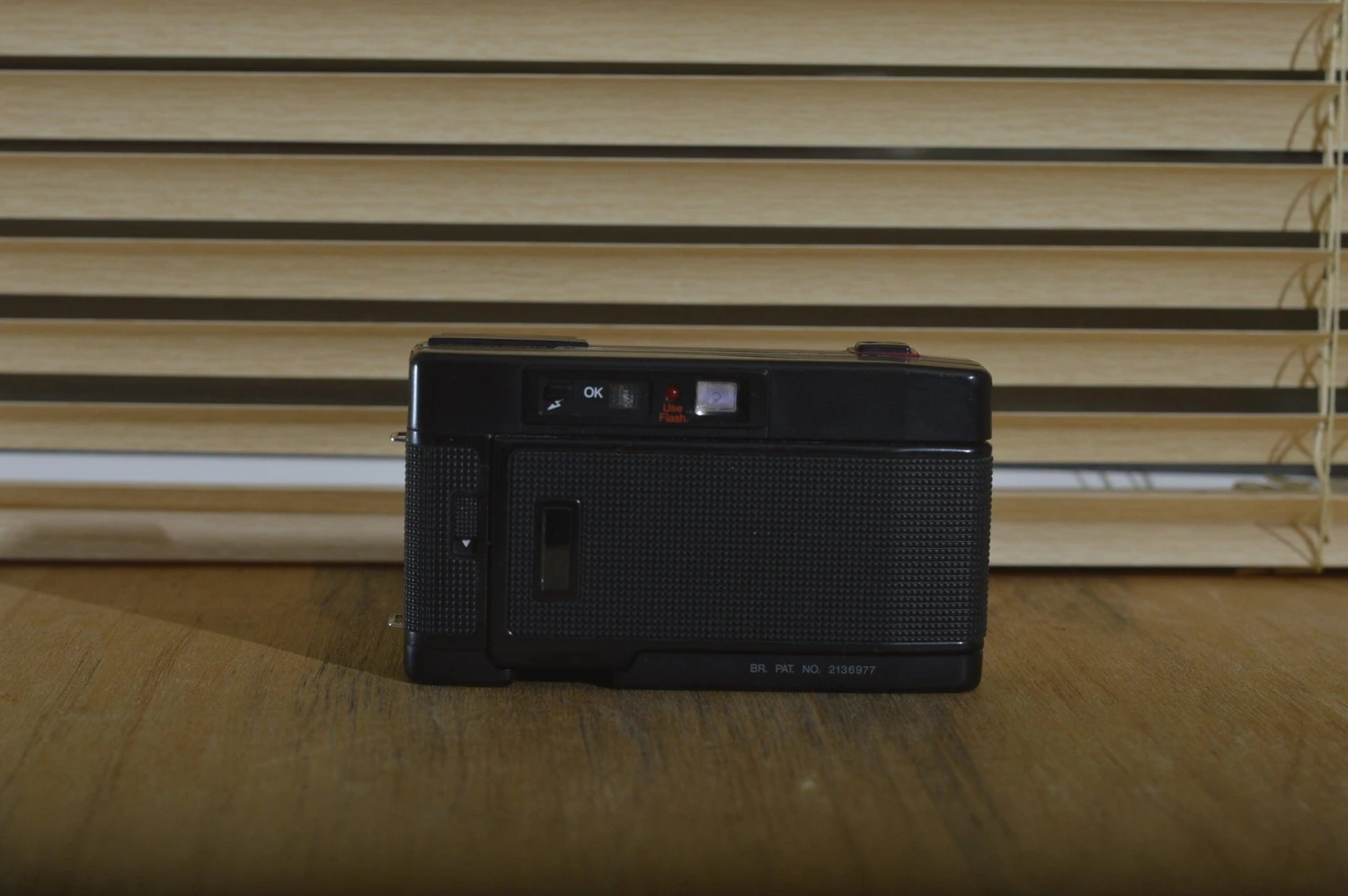 Steam Engine Red Halina AF 810 DX 35mm Point And Shoot Compact Camera. This Is Great For Getting Into Vintage Photography. It’s Pocket Sized 6 Steam Engine Red Halina AF 810 DX 35mm Point And Shoot Compact Camera. This Is Great For Getting Into Vintage Photography. It’s Pocket Sized - Image 4