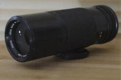 Lovely Canon FD 100-200mm F5.6 Zoom Lens With Case