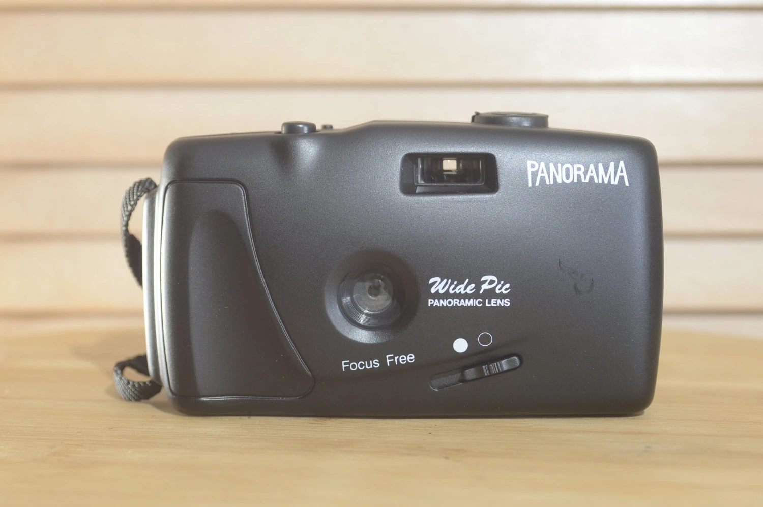 Panoramic Wide Pic 35mm Point And Shoot Camera. Great For Beginners Or Travelling Photography. 3 Panoramic Wide Pic 35mm Point And Shoot Camera. Great For Beginners Or Travelling Photography.