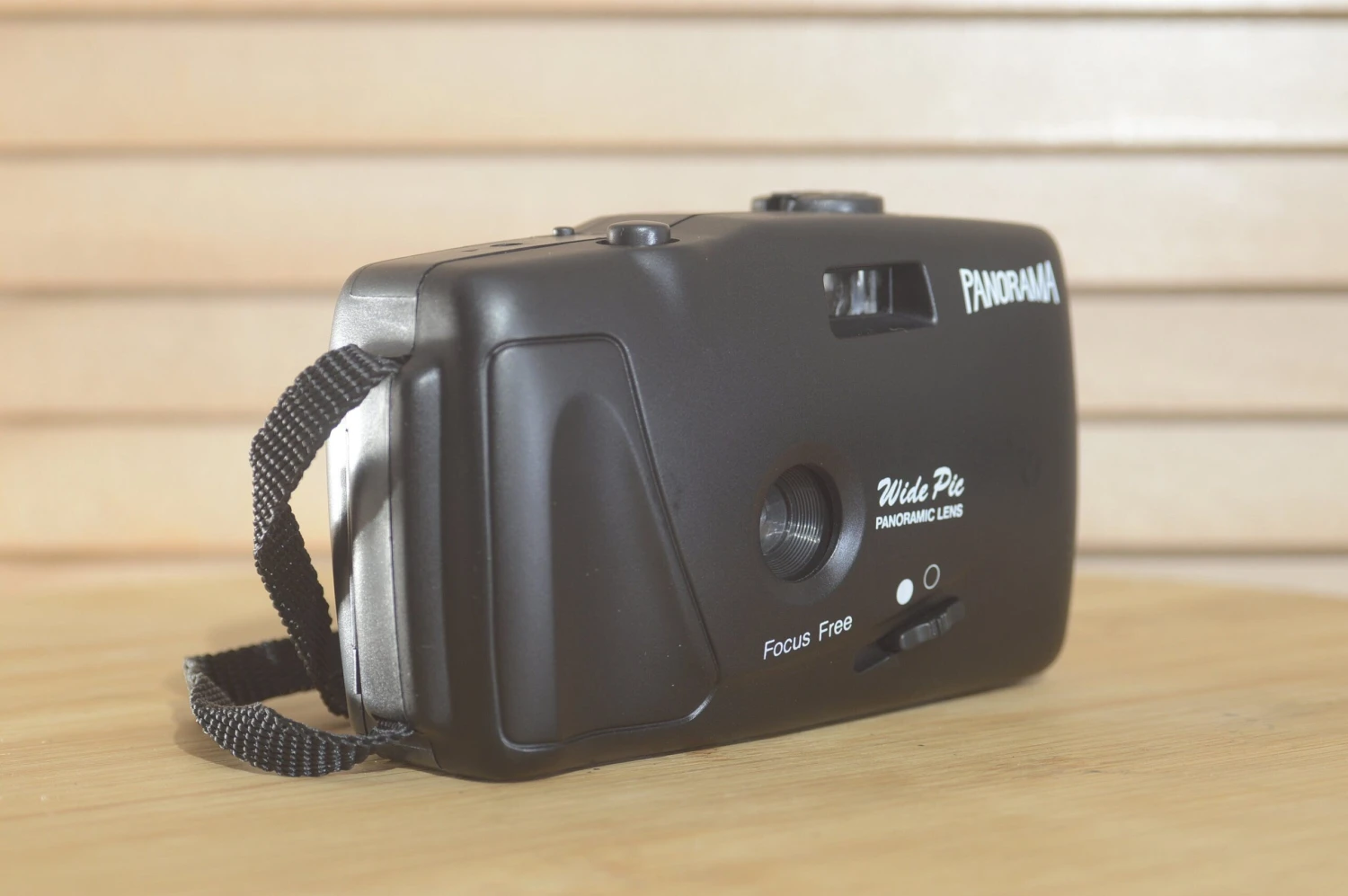 Panoramic Wide Pic 35mm Point And Shoot Camera. Great For Beginners Or Travelling Photography. 4 Panoramic Wide Pic 35mm Point And Shoot Camera. Great For Beginners Or Travelling Photography. - Image 2