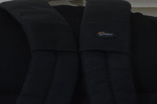 Vintage Lowepro Black And Grey Padded Camera Bag Back Pack. Super Comfortable To Wear - Separate Compartments. Perfect Addition To You Kit. 8 Vintage Lowepro Black And Grey Padded Camera Bag Back Pack. Super Comfortable To Wear - Separate Compartments. Perfect Addition To You Kit. - Image 6